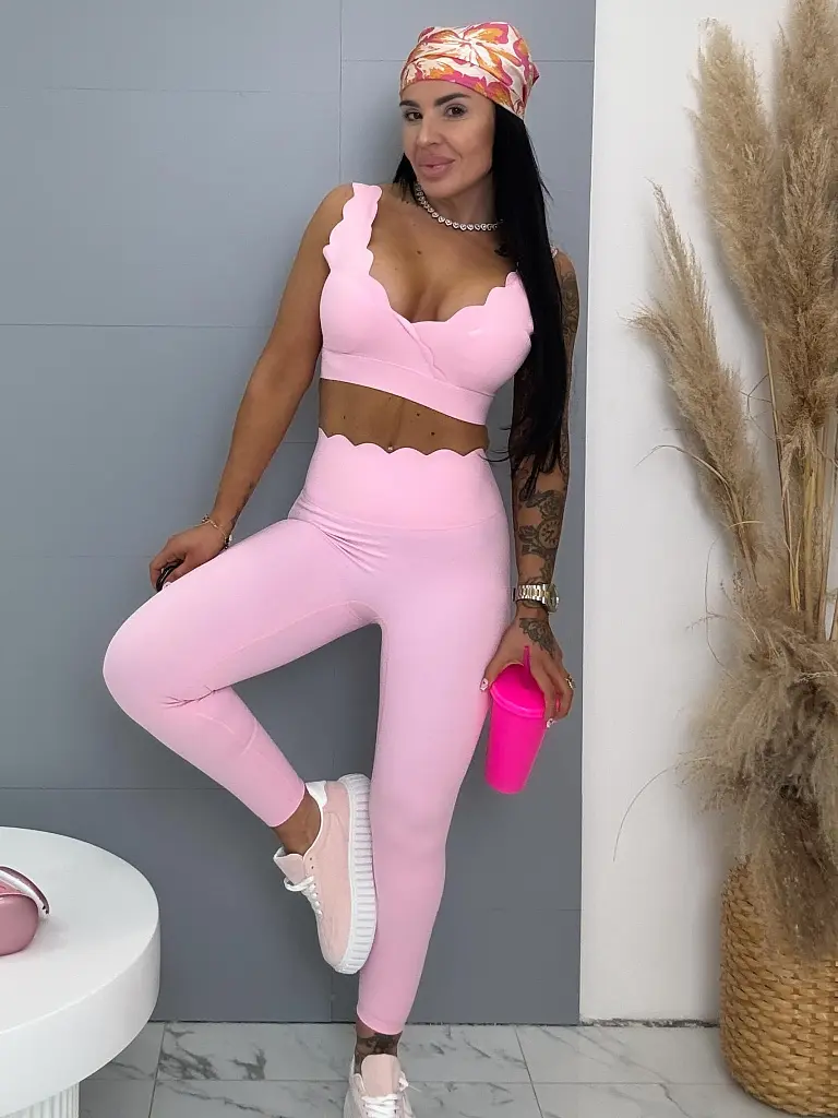 Lézervágott sportos szett ROMILA