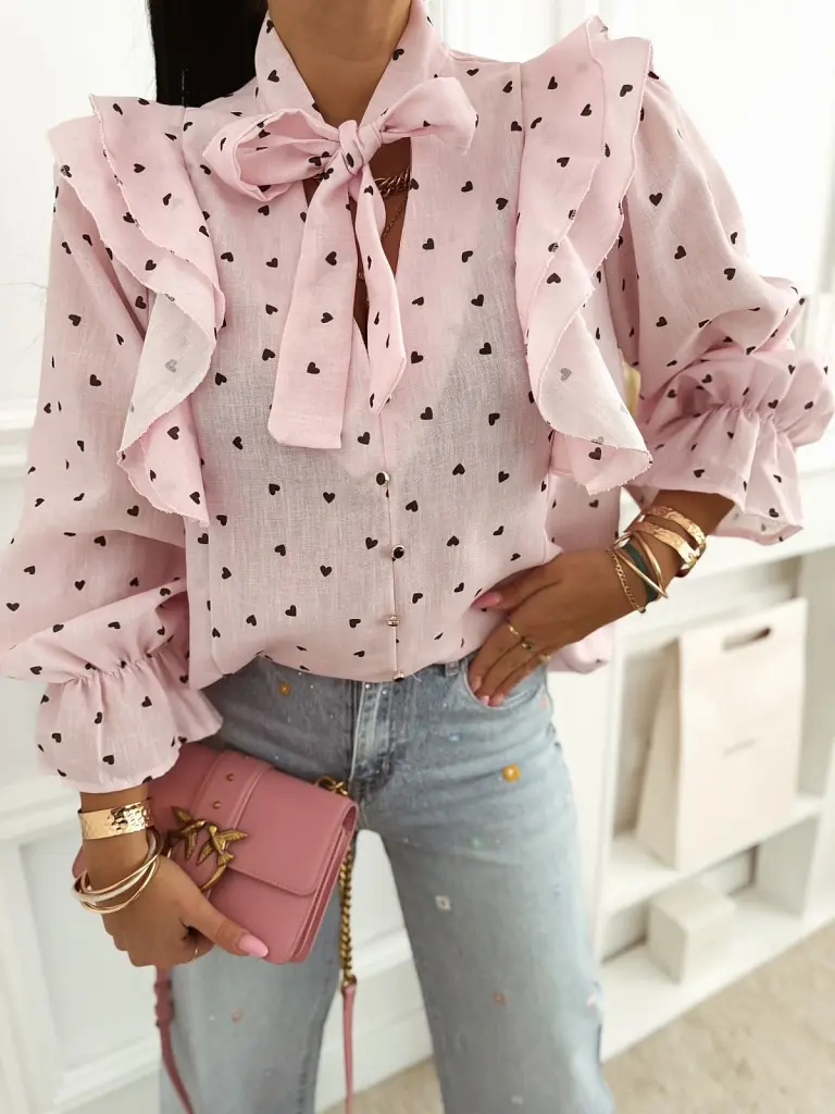Fodros vállú szívecskés blúz CAROLINE