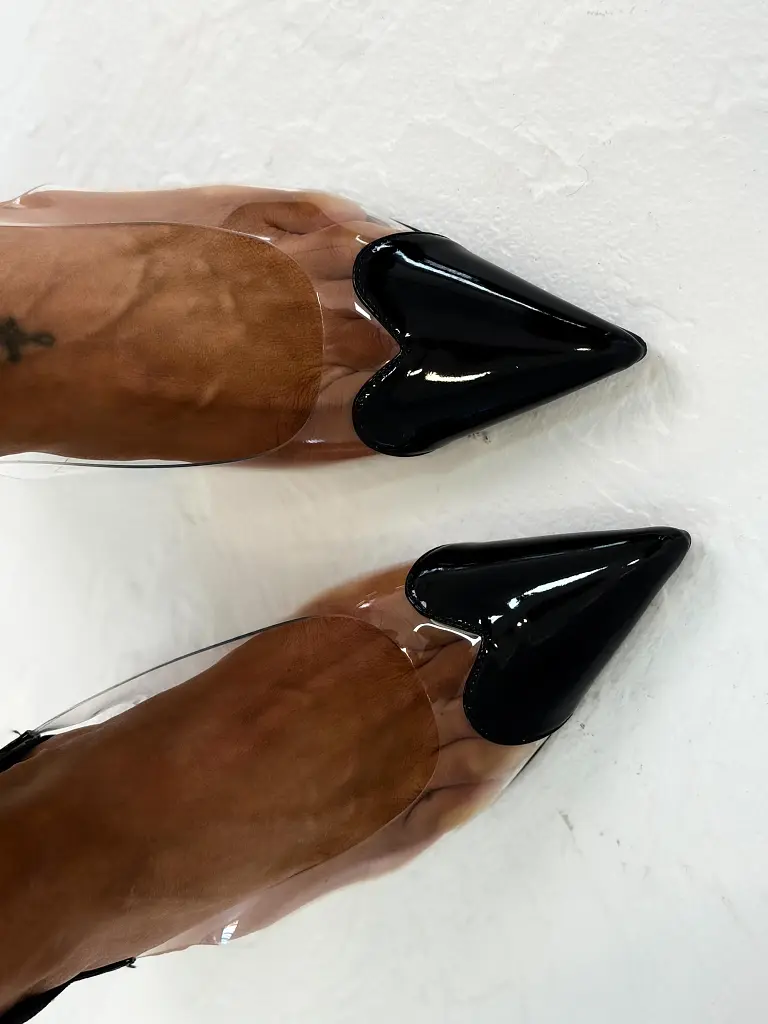 Áttetsző lakkozott szandál BEJI - next