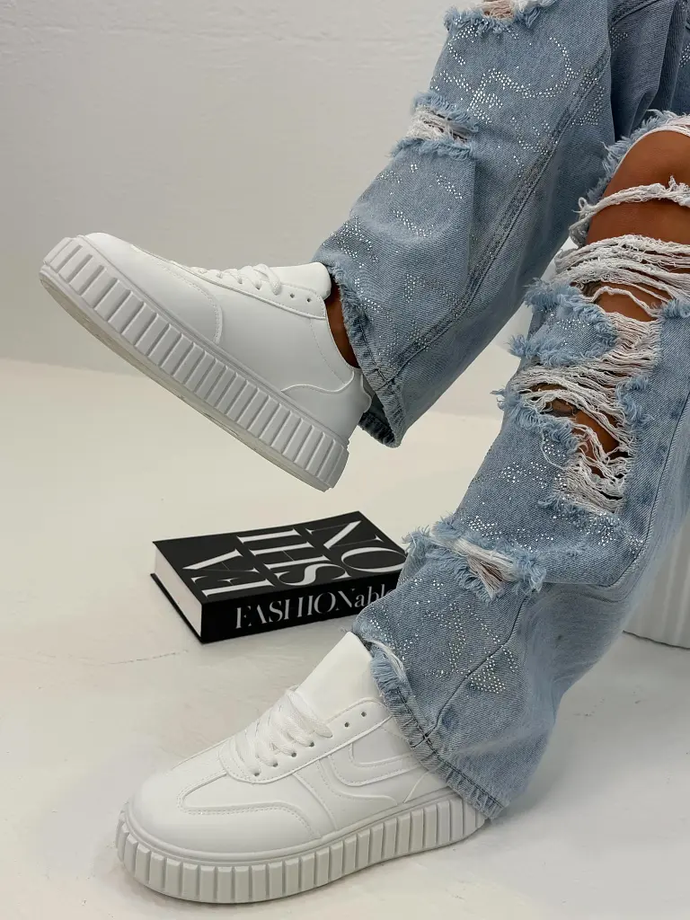 Platformos sportcipő AXIRA