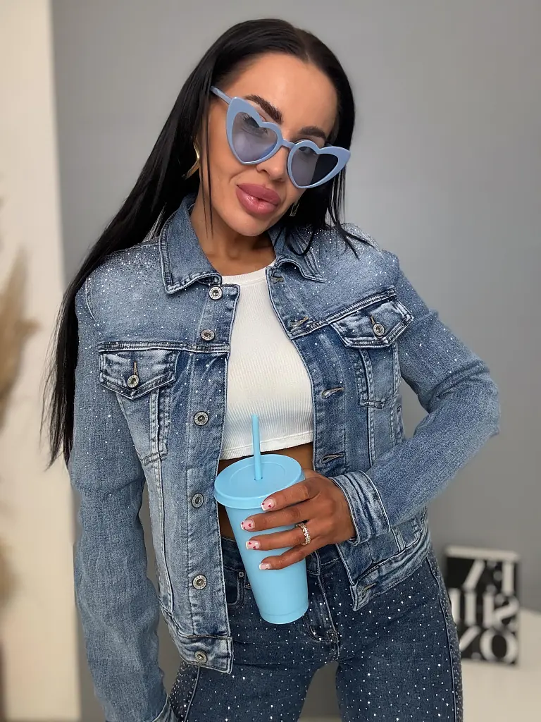 Kövekkel díszített farmerdzseki ENIDA