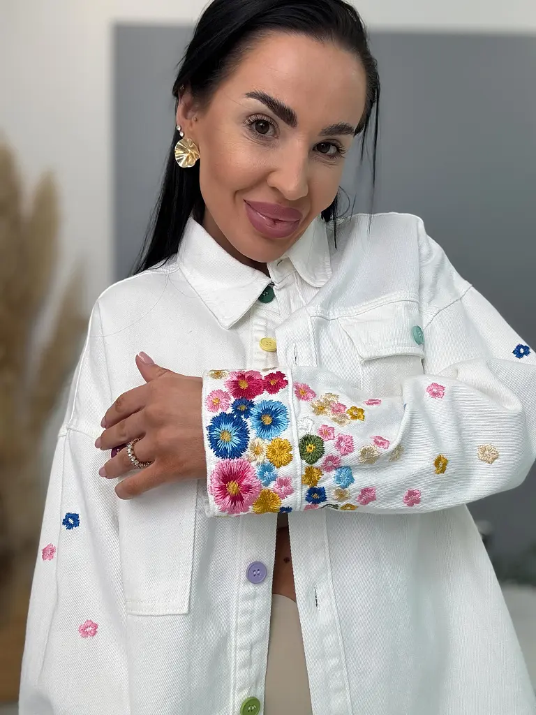 Virágmintás hímzéssel díszített farmer ingkabát RELIA - next