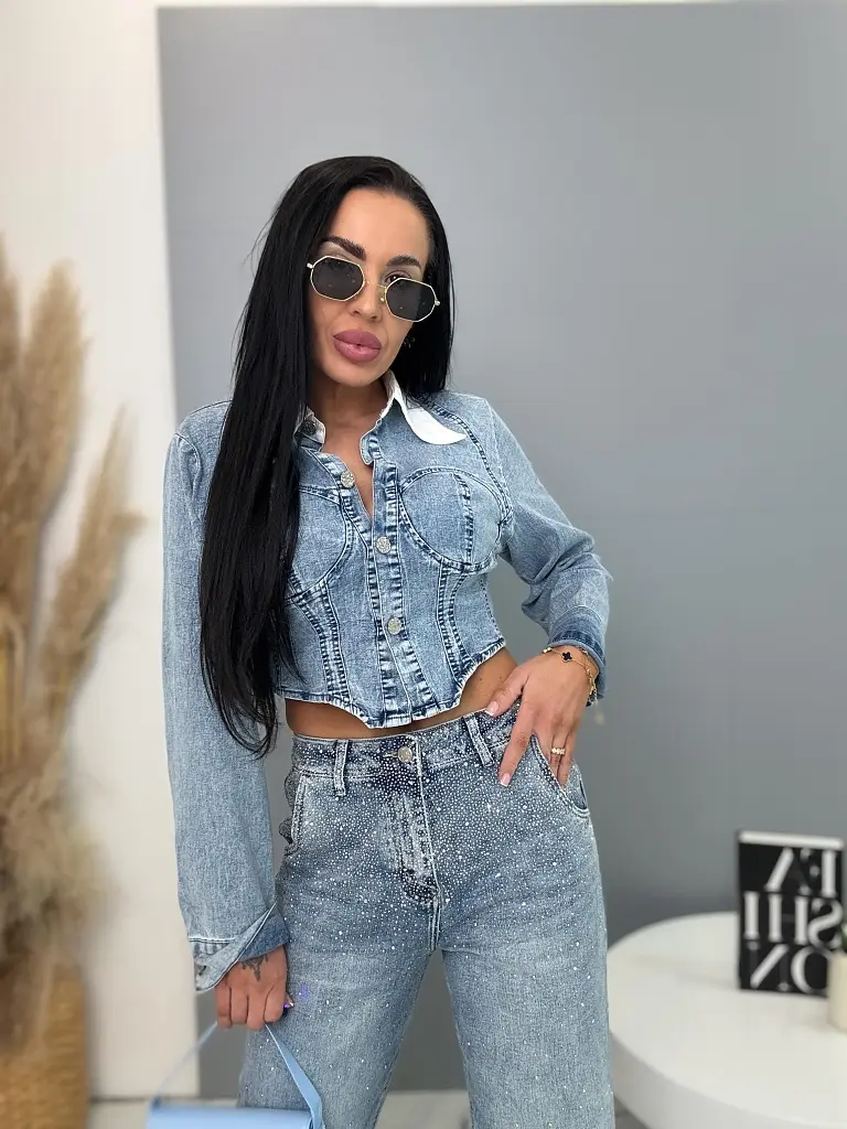 Kövekkel díszített ballon fazonú farmer  - next