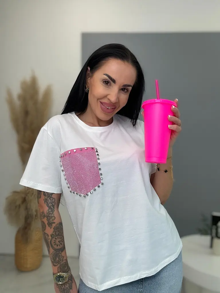 Női basic póló strassz díszítéssel a zseben DANA - next