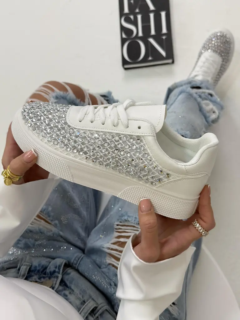 Kövekkel díszített platformos sportcipő ALATIA