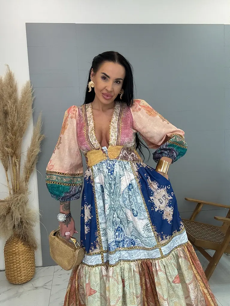 Hosszú, mintás ruha aranyszállal és gombos záródással MAGIC - next