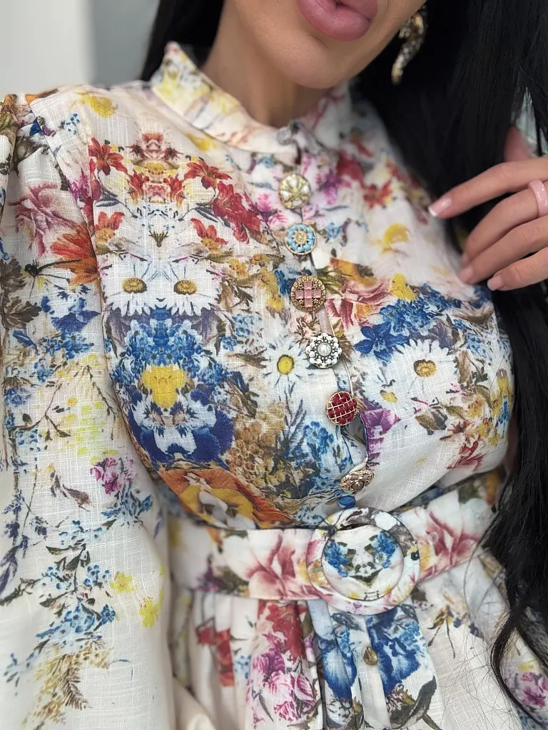 Virágmintás ruha díszgombokkal és övvel WONDER - next