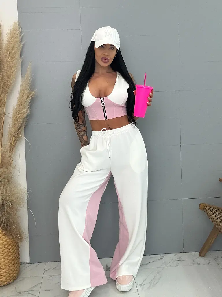 Sport együttes melltöméses crop toppal NORA