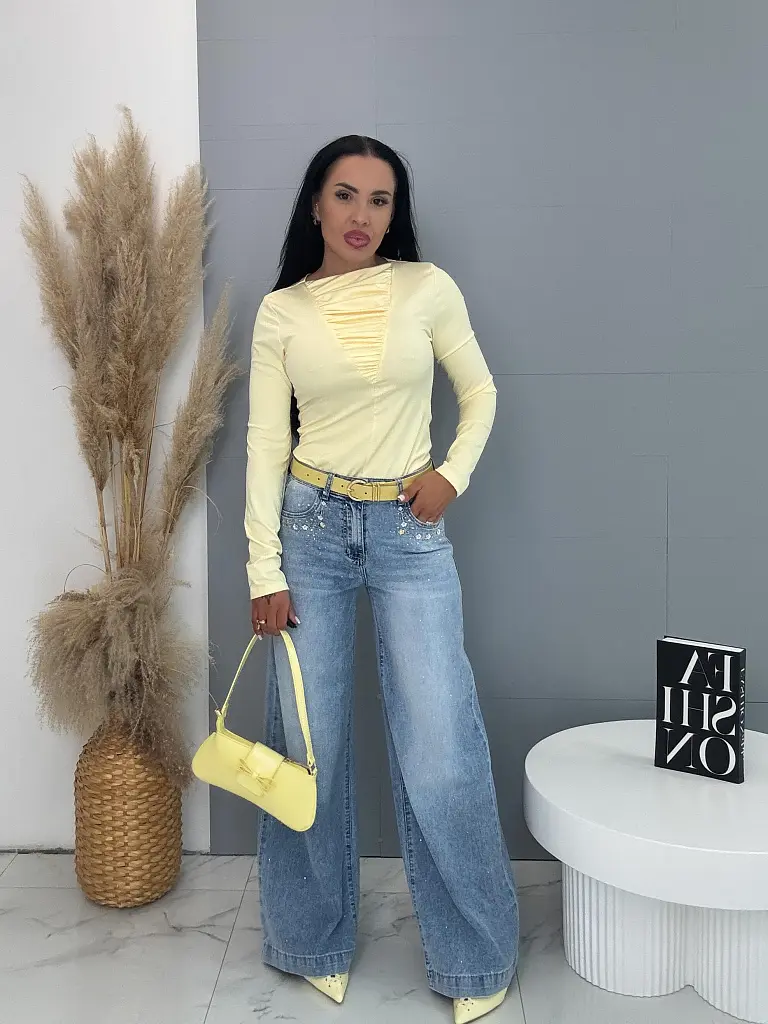 Hímzéssel és kövekkel díszített High Waist farmer