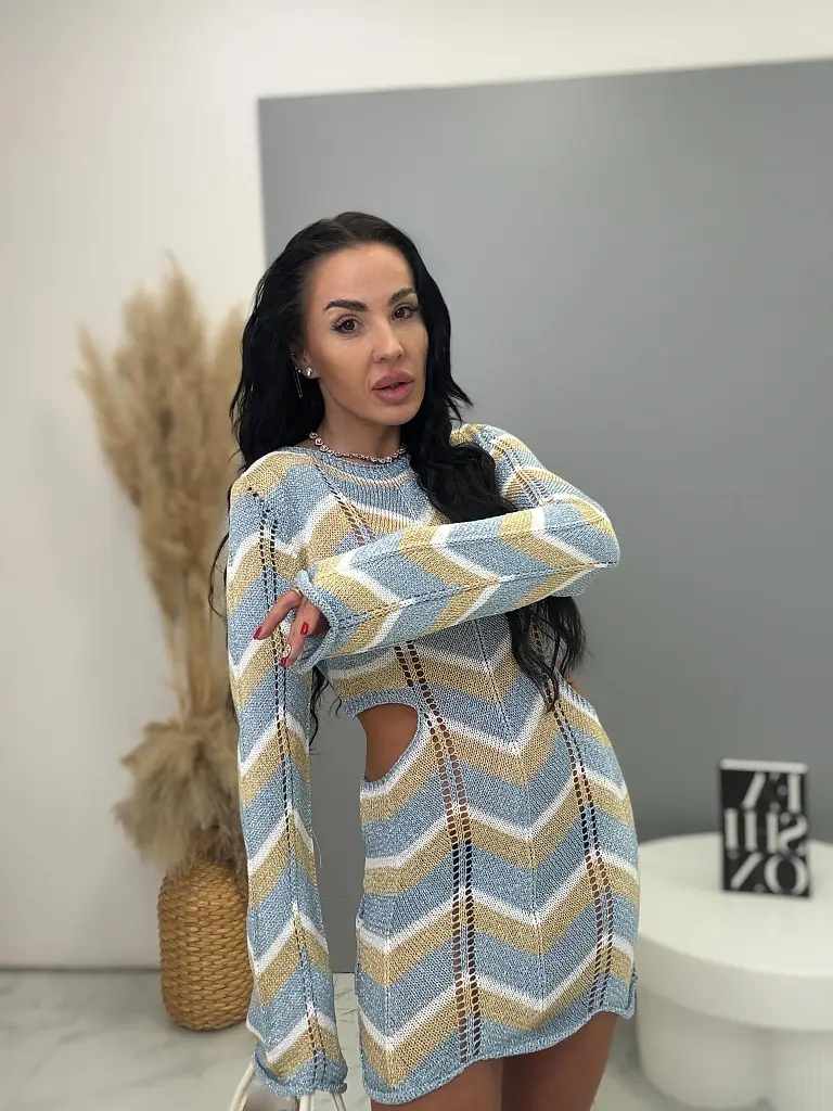 Kötött ruha arany szállal ROYAL