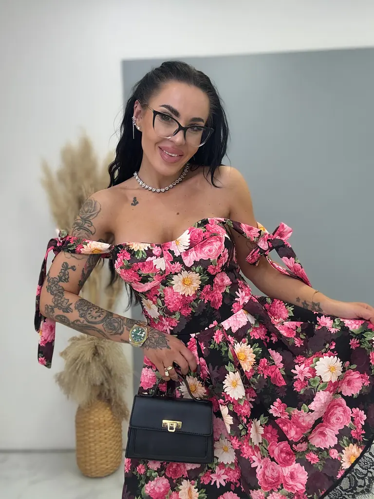 Virágmintás ruha melltöméssel RIO - next