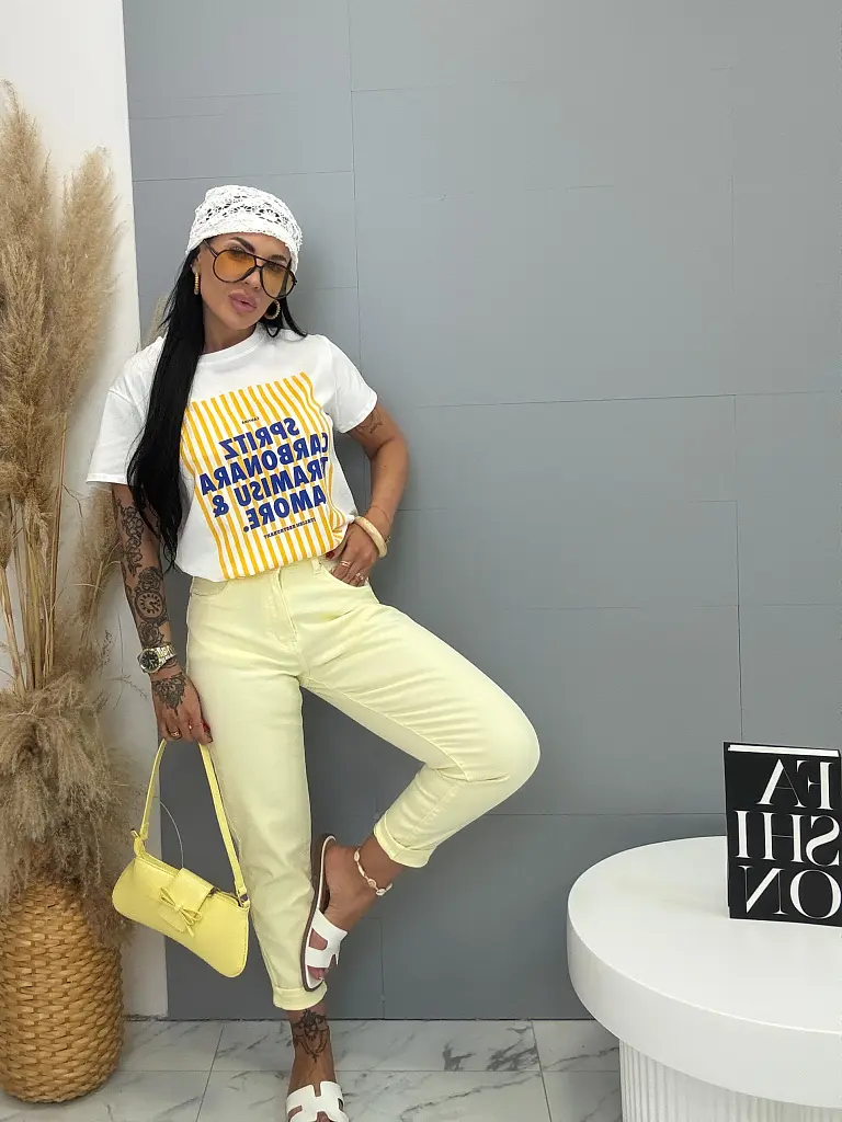 Sárga elasztikus mom fit farmer magas derékkal  DAPHNE - next