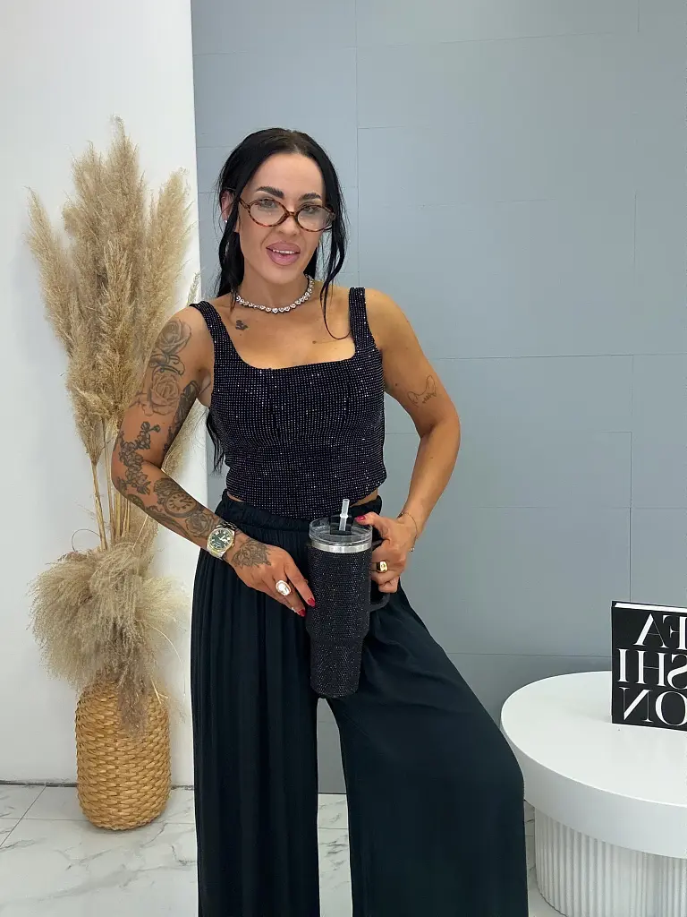 Farmer crop top kövecskökkel díszítve SHINY