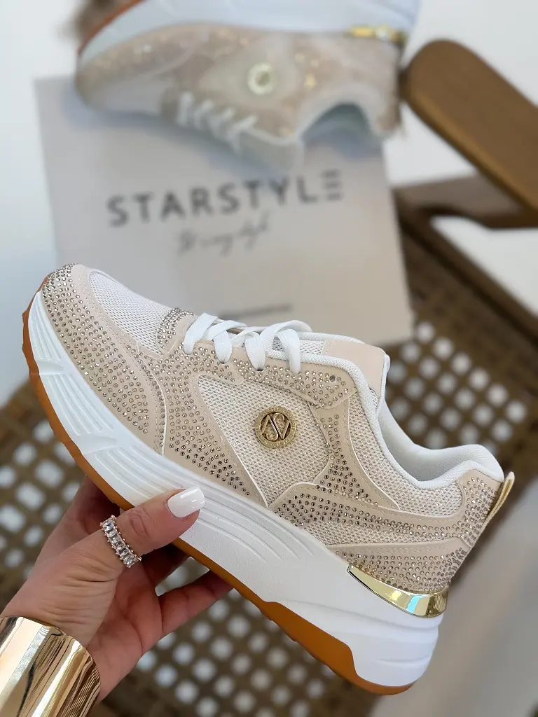 Kövekkel díszített platformos sportcipő CATIA