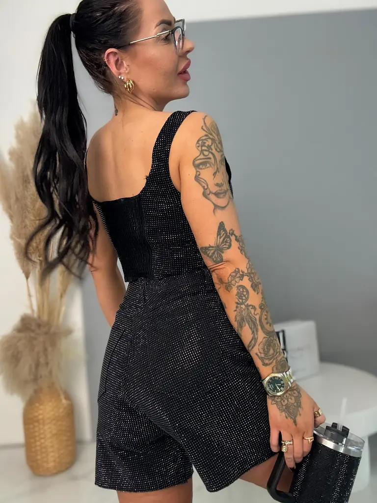 Farmer crop top kövecskékkel díszítve DIAMOND BLACK - next