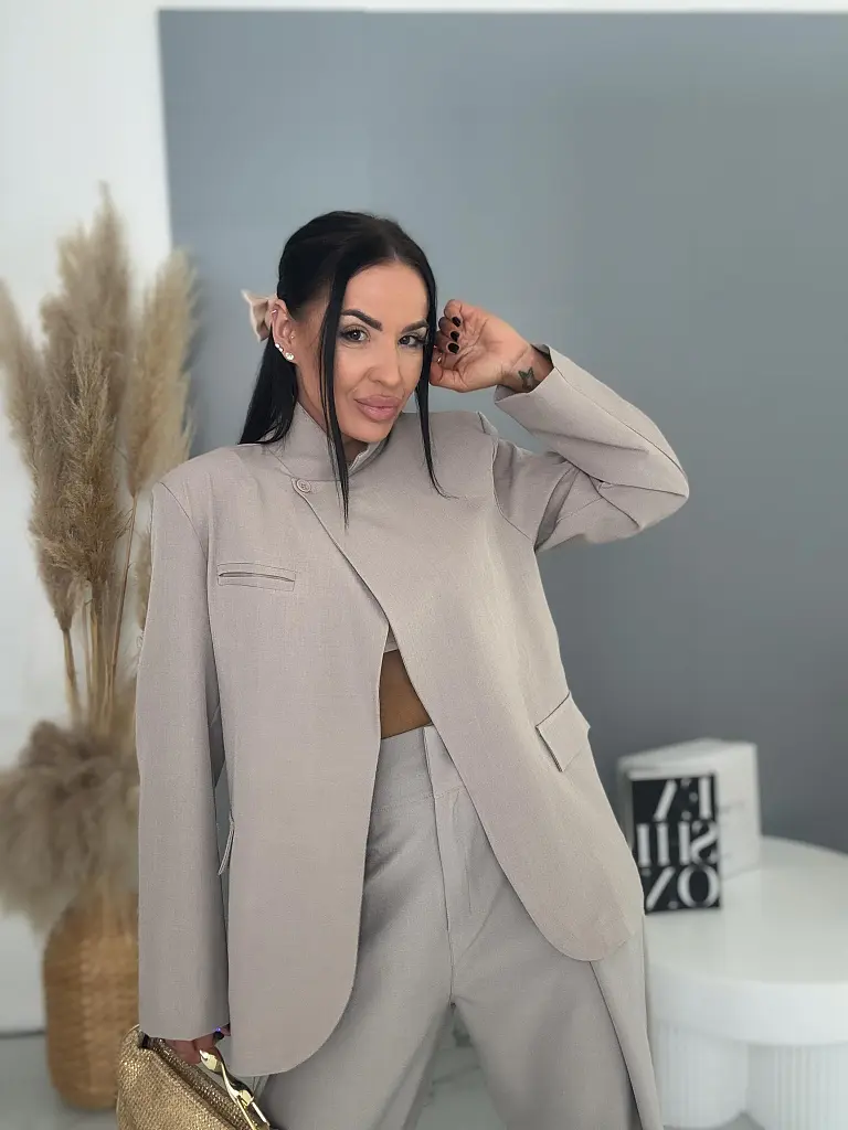 Női zakó nyak alatt 1 gombbal záródó CLEO - next