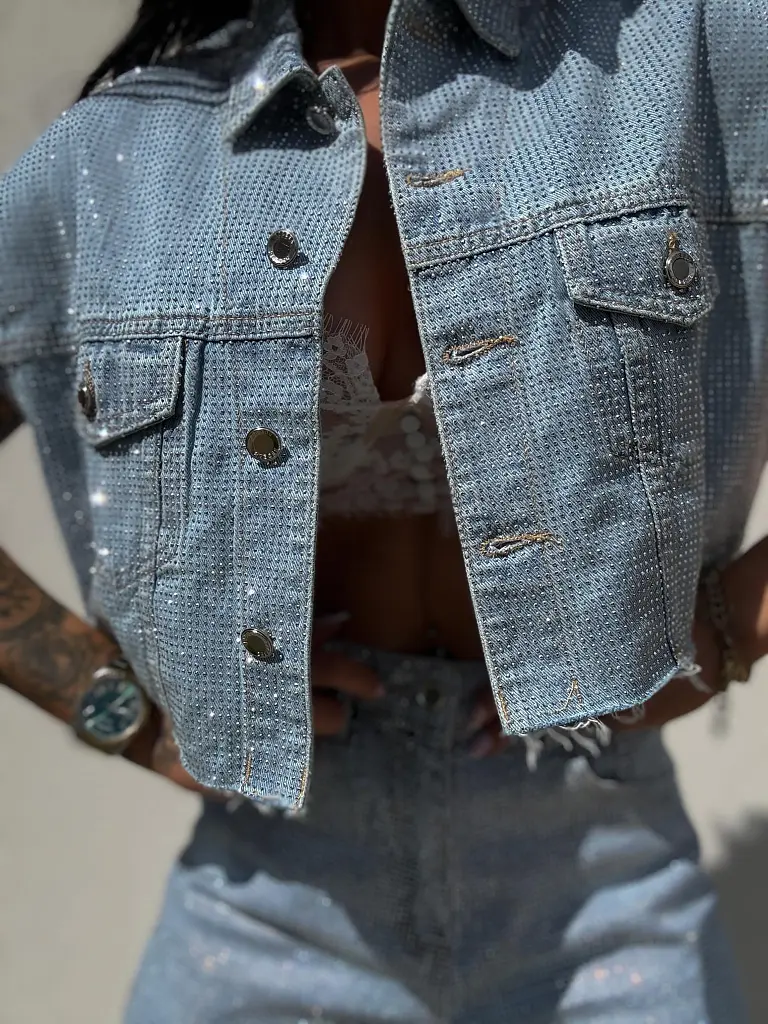 Crop denim mellény strasszkövekkel BLUE BRILLANCE