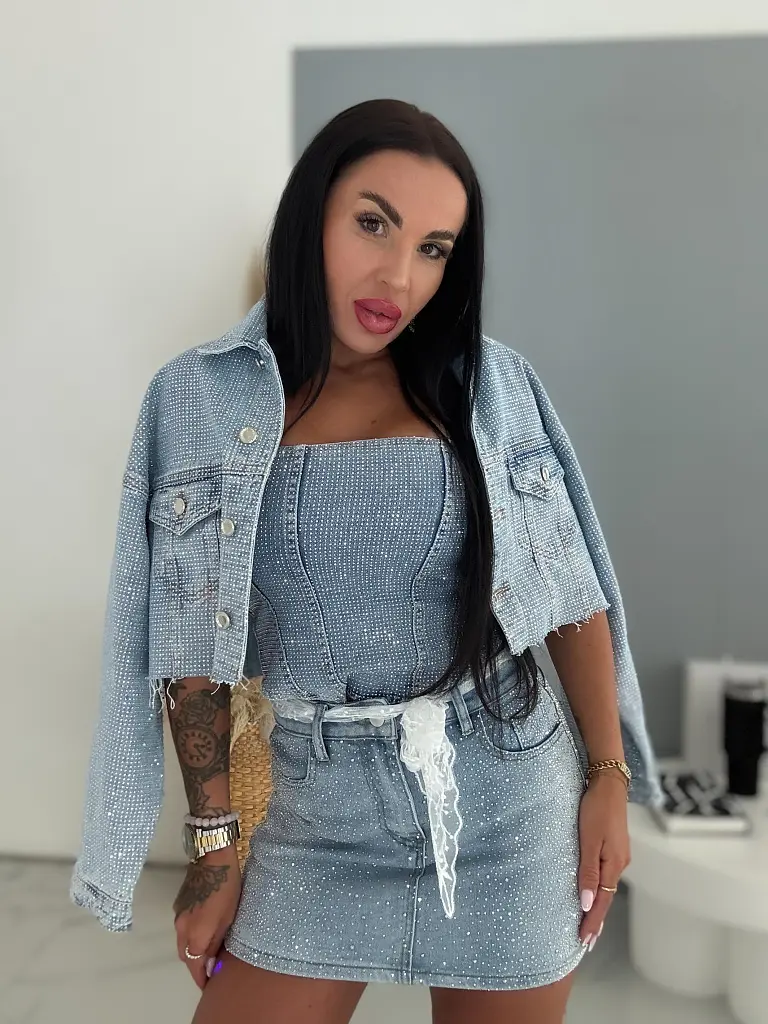 Crop denim kabát strasszkövekkel RAINBOW DIAMANT