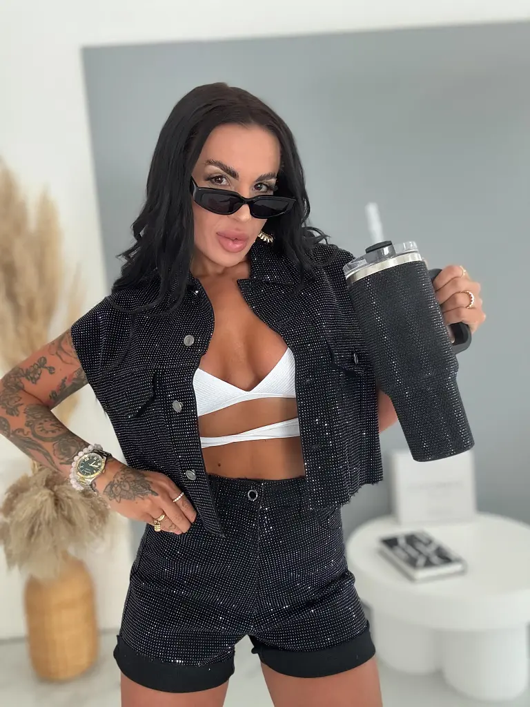 Crop denim mellény strasszkövekkel CRYSTAL