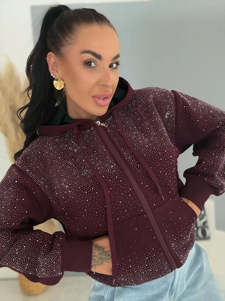 Cipzáras kapucnis felső kövekkel GLAM - next