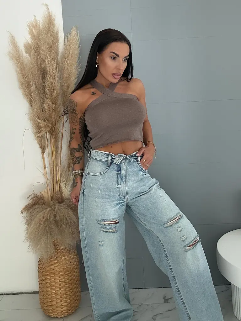 Csillogós crop top X pánttal STARRY