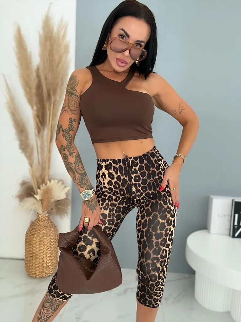 Sportos crop-top melltöméssel CARA