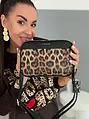 Crossbody táska LEOP