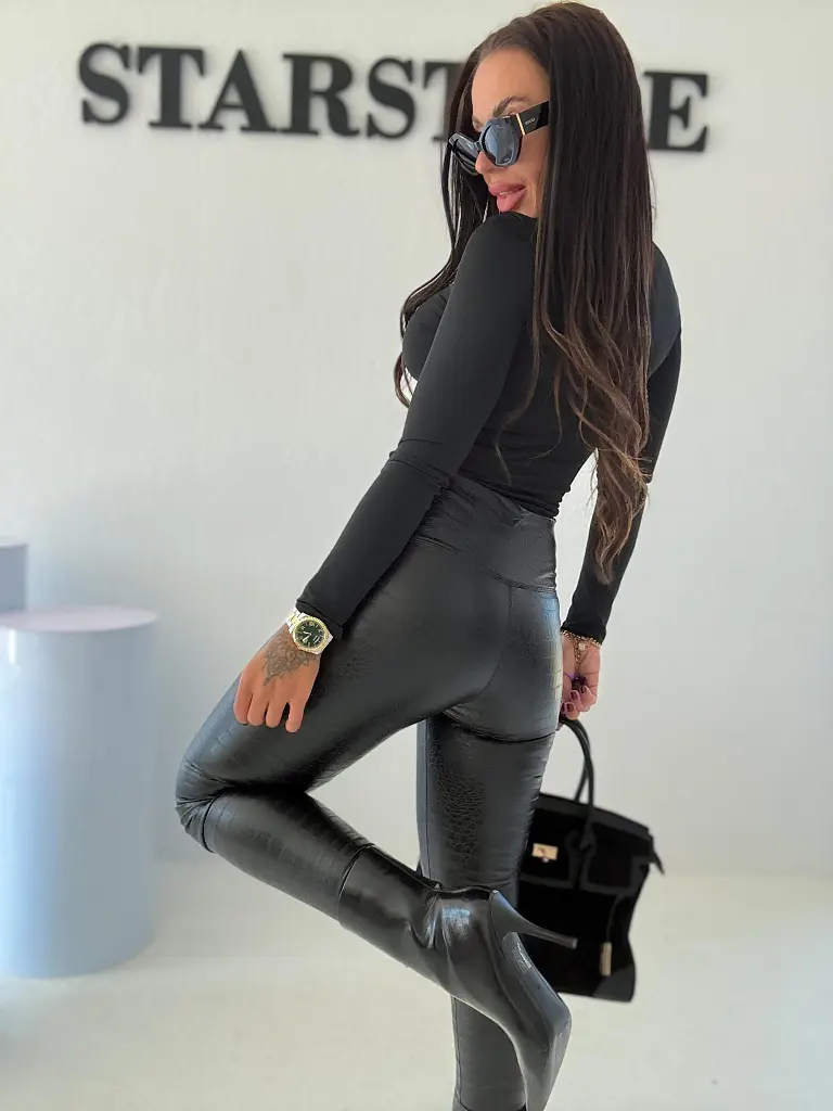 Kígyómintás műbőr leggings magas derékkal VIPER - next