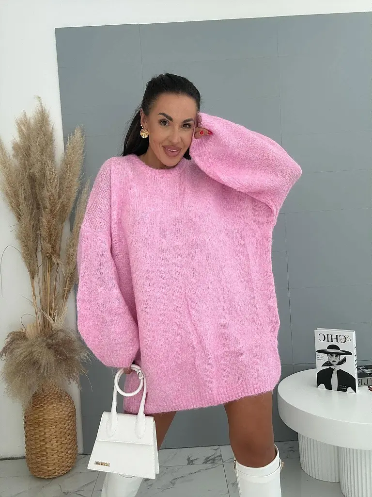 Puha, oversized gyapjúpulóver buggyos ujjakkal AMIRA - next