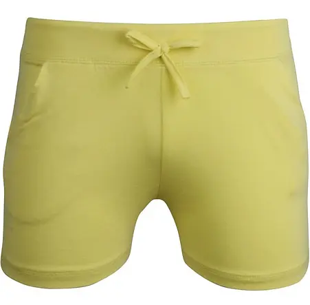 Kislány rövidnadrág