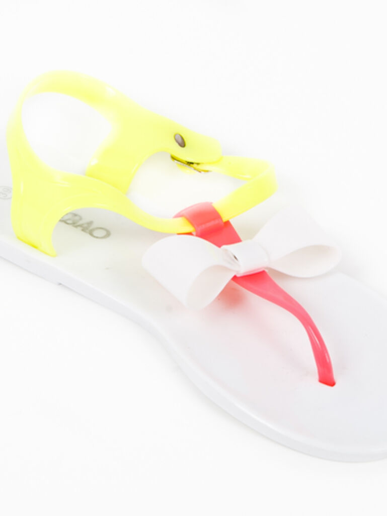 Kislány szandál - next